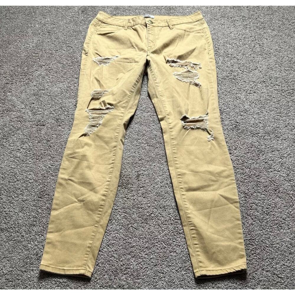 Women’s Size 14 Refuge Mustard Color Distressed Jeans Straight Leg